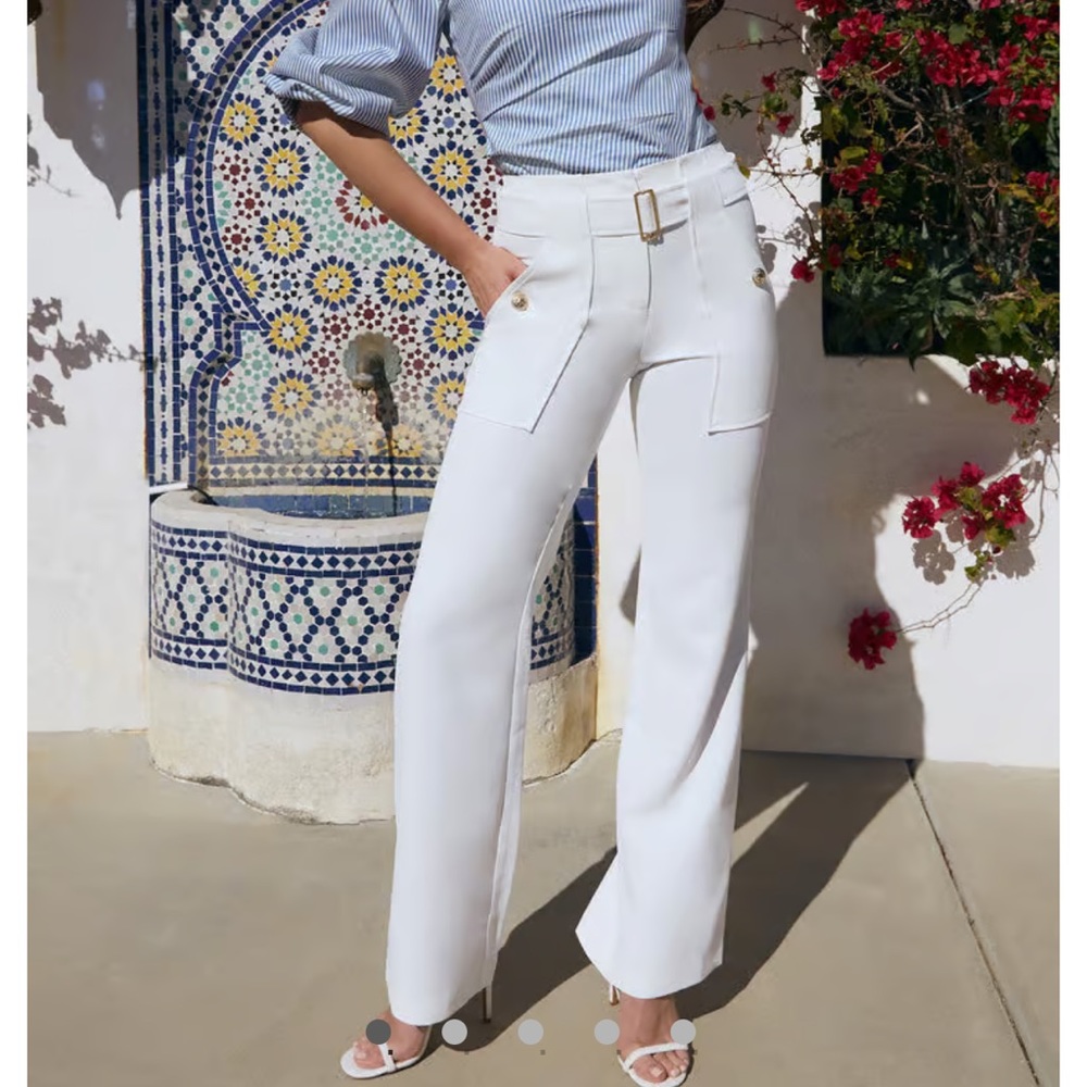 NWT Bebe wide leg belted white pants